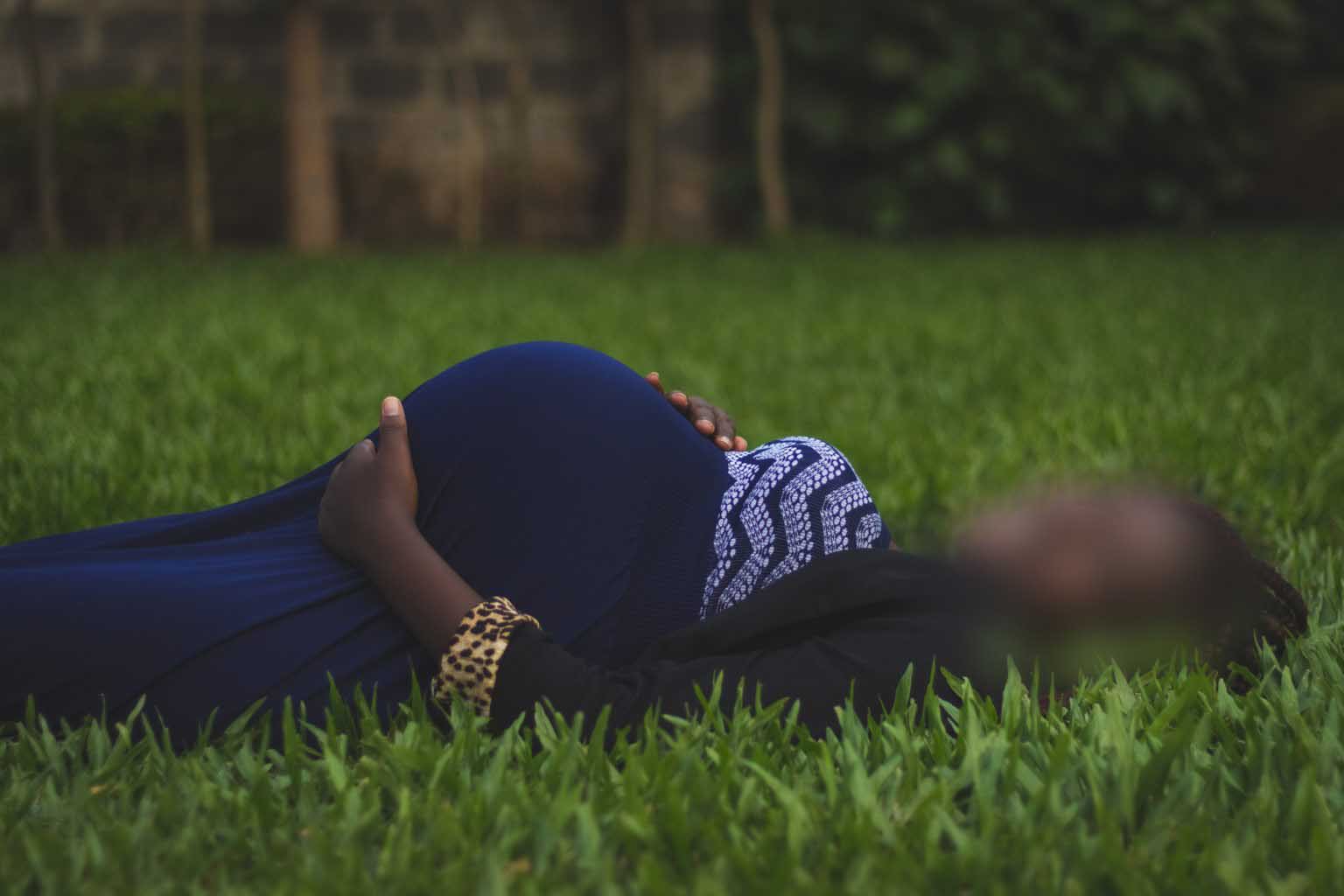 You are currently viewing Des centaines de grossesses de filles mineures au camp des réfugiés de Kyangwali, l’une des conséquences du confinement de l’Ouganda(Spice FM, Newsletter #6, Octobre 2020)