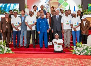 Lire la suite à propos de l’article Burundi : Les jeunes leaders africains s’engagent pour la consolidation de la paix et la sécurité en Afrique ￼
